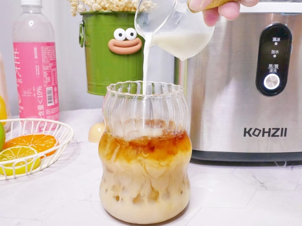 |製冰機推薦|KOHZII 康馳 全自動製冰機,快速製冰.小冰鑽顆粒冰不用等,不耗電設計! - 第26張圖 |製冰機推薦|KOHZII 康馳 全自動製冰機,快速製冰.小冰鑽顆粒冰不用等,不耗電設計!