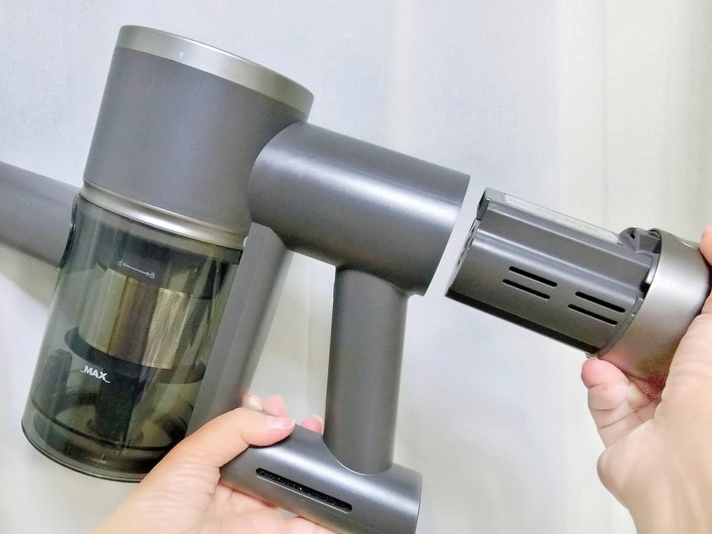| 手持無線吸塵器推薦 | 禾聯家電 無線吸塵器,69dB低音運轉,外加護眼綠光顯塵,讓打掃更加輕鬆! - 第10張圖 | 手持無線吸塵器推薦 | 禾聯家電 無線吸塵器,69dB低音運轉,外加護眼綠光顯塵,讓打掃更加輕鬆!