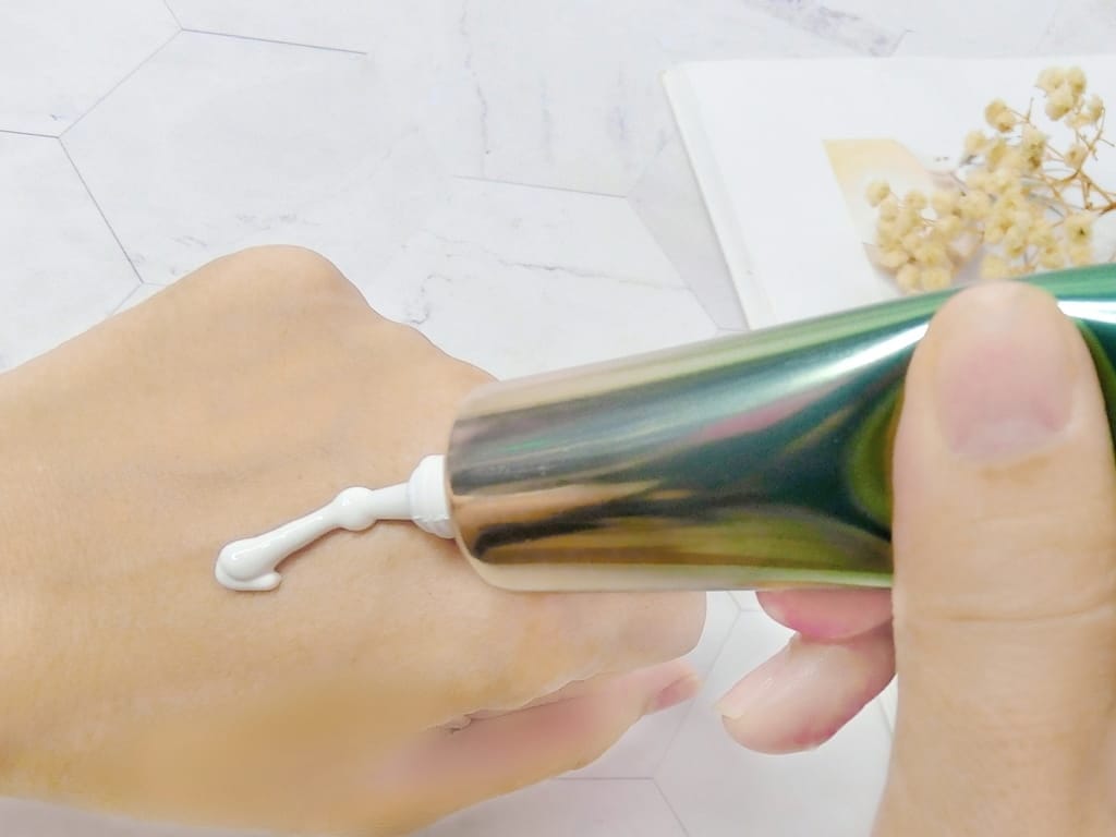 |肌膚保養推薦|童顏微整潤白隔離防護霜使用心得.長效補水保濕.潤色.隔離.防曬三效合一! - 第6張圖 |肌膚保養推薦|童顏微整潤白隔離防護霜使用心得.長效補水保濕.潤色.隔離.防曬三效合一!