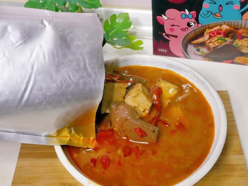 |宅配美食|發票怪獸x何秋美食聯名 雙醬拌麵.濃郁滋味,滿足無辣不歡的吃貨! - 第21張圖 |宅配美食|發票怪獸x何秋美食聯名 雙醬拌麵.濃郁滋味,滿足無辣不歡的吃貨!