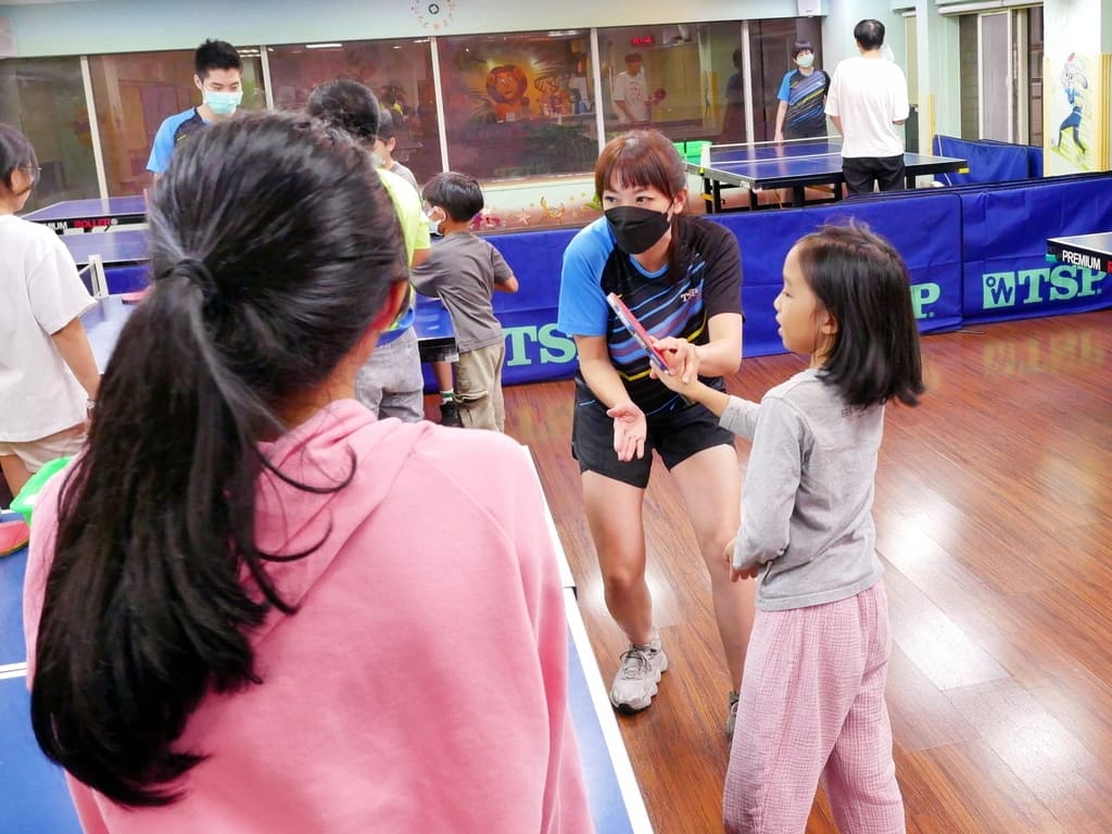 | 台北市兒童桌球訓練班 | 大安區乒乓島兒童桌球教學教室.培養兒童專注力的運動.趣味性室內運動! - 第20張圖 | 台北市兒童桌球訓練班 | 大安區乒乓島兒童桌球教學教室.培養兒童專注力的運動.趣味性室內運動!