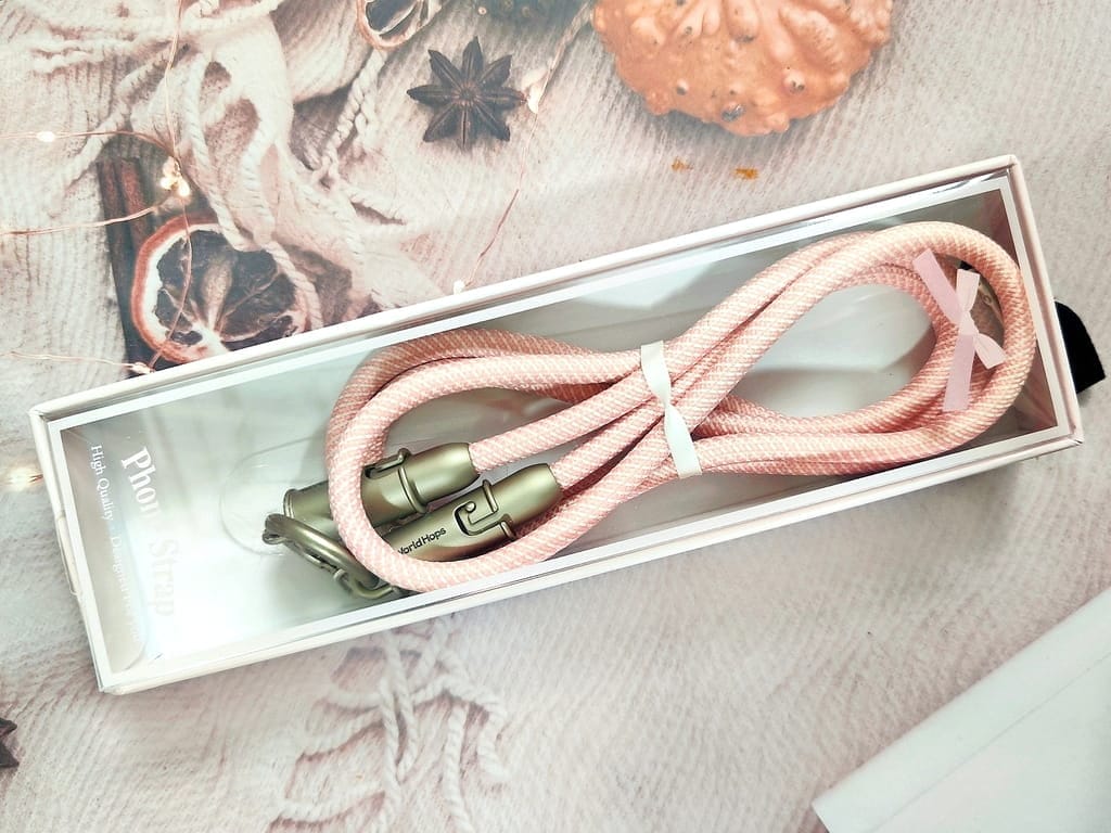 |生活好物推薦|My Strap 2合1馬卡龍手機背繩快充線.高密度雙層編織背帶.快速充電.解決出門的煩惱! - 第4張圖 |生活好物推薦|My Strap 2合1馬卡龍手機背繩快充線.高密度雙層編織背帶.快速充電.解決出門的煩惱!