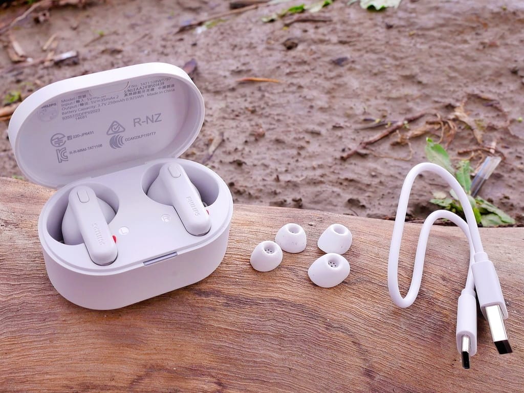|旅遊好物推薦|PHILIPS 真無線藍牙耳機-TAT1108.防汗防水運動耳機.續航力/舒適度都令人滿意! - 第8張圖 |旅遊好物推薦|PHILIPS 真無線藍牙耳機-TAT1108.防汗防水運動耳機.續航力/舒適度都令人滿意!