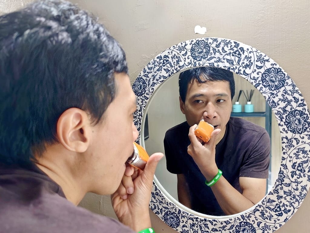 |電動刮鬍刀推薦|創維 行者雙刀頭電動刮鬍刀.行李箱造型設計.全機可水洗.可靈活貼合臉部曲線~ - 第18張圖 |電動刮鬍刀推薦|創維 行者雙刀頭電動刮鬍刀.行李箱造型設計.全機可水洗.可靈活貼合臉部曲線~