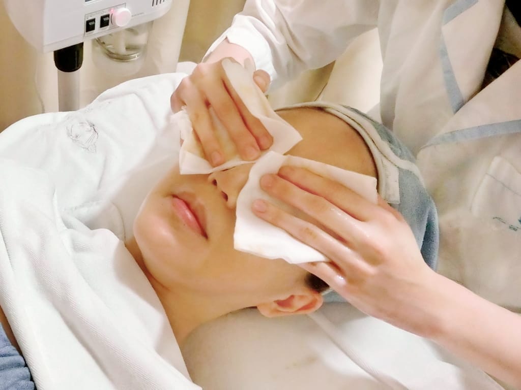 板橋美容做臉推廌│臉部保養/清粉刺/按摩/洗頭│人氣CP值超高【別丟臉美膚專門店】 - 第14張圖 板橋美容做臉推廌│臉部保養/清粉刺/按摩/洗頭│人氣CP值超高【別丟臉美膚專門店】