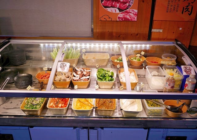 |板橋燒烤吃到飽|我!就厲害燒烤 江翠珍饌店.肉品/海鮮/甜點多種選擇.百樣食材任你選.聚餐最佳首選! - 第24張圖 |板橋燒烤吃到飽|我!就厲害燒烤 江翠珍饌店.肉品/海鮮/甜點多種選擇.百樣食材任你選.聚餐最佳首選!